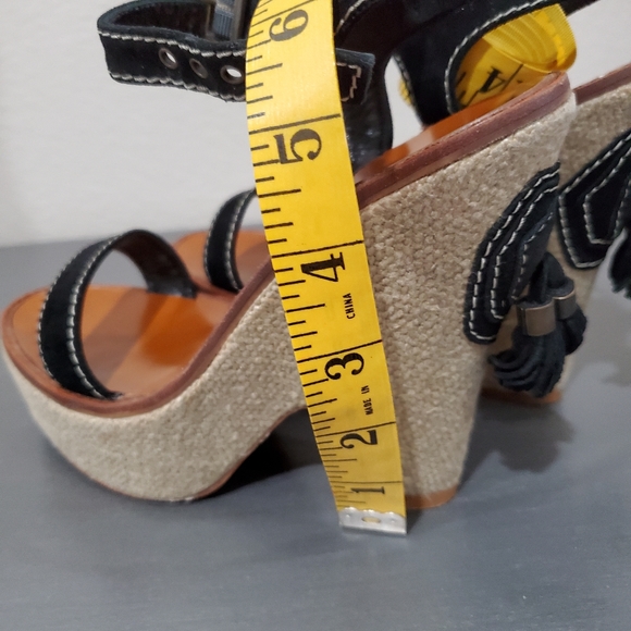 Marc Jacob's Black suede leather wedges 36.5 . - Picture 5 of 11